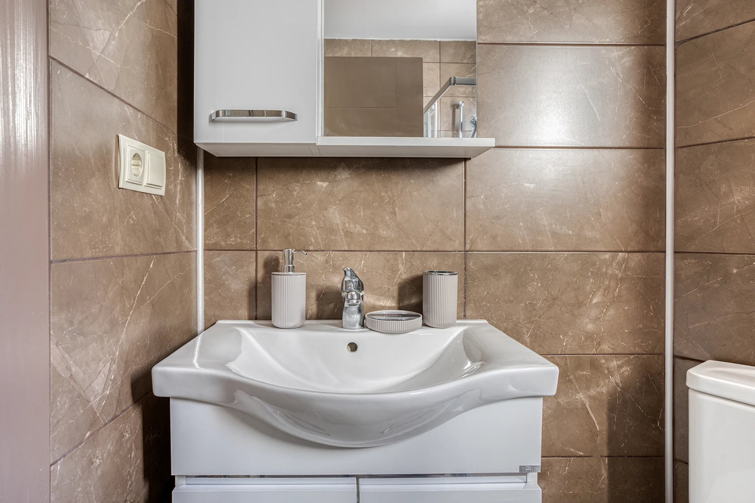 Banyo 1