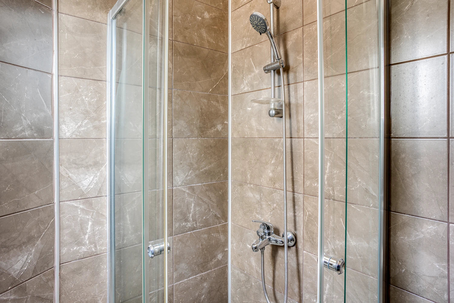 Banyo 1